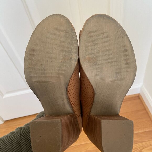 Steve Madden Tala Open Peep Toe Block Heel Booties Perforated Brown Leather Sz 7 - Picture 5 of 5